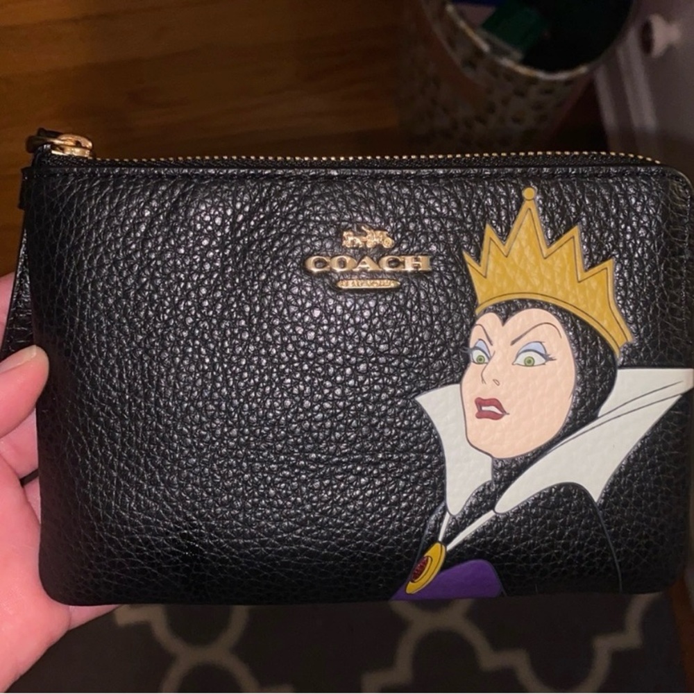 Snow White Coach Wallet